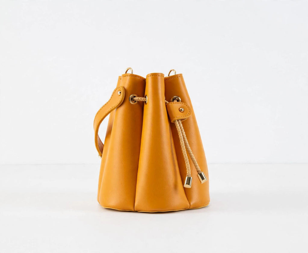 BUCKET BAG